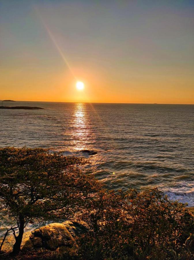 Apartmán Janela Sobre O Mar De Guarapari Exteriér fotografie